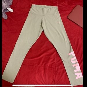 Puma leggings from the Rihanna line! Wore it 2x.